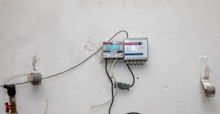 На многоэтажках в Мариуполе установили приборы для снижения водных потерь