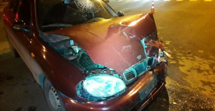 Вечернее ДТП в Мариуполе: столкнулись два «Daewoo», девушка-водитель в больнице (ФОТО)
