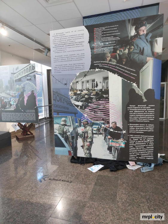 У Києві завершується виставка, присвячена фільтрації у Маріуполі
