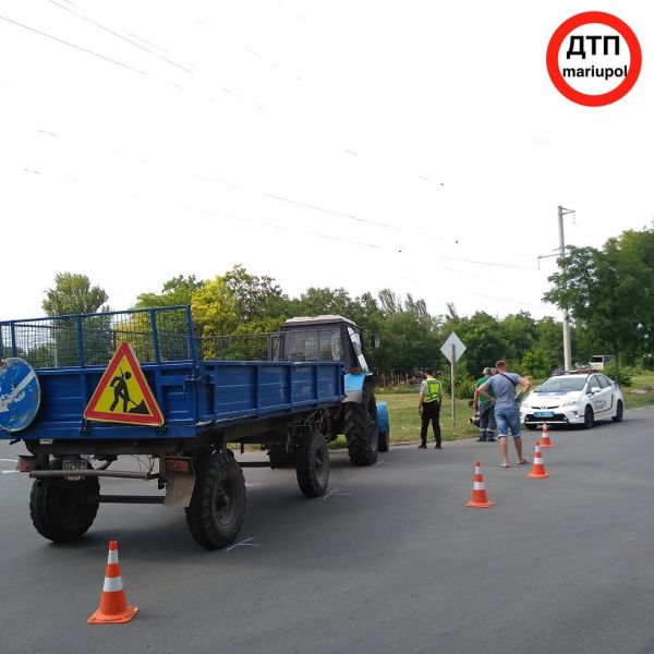 В Мариуполе произошла авария с участием трактора