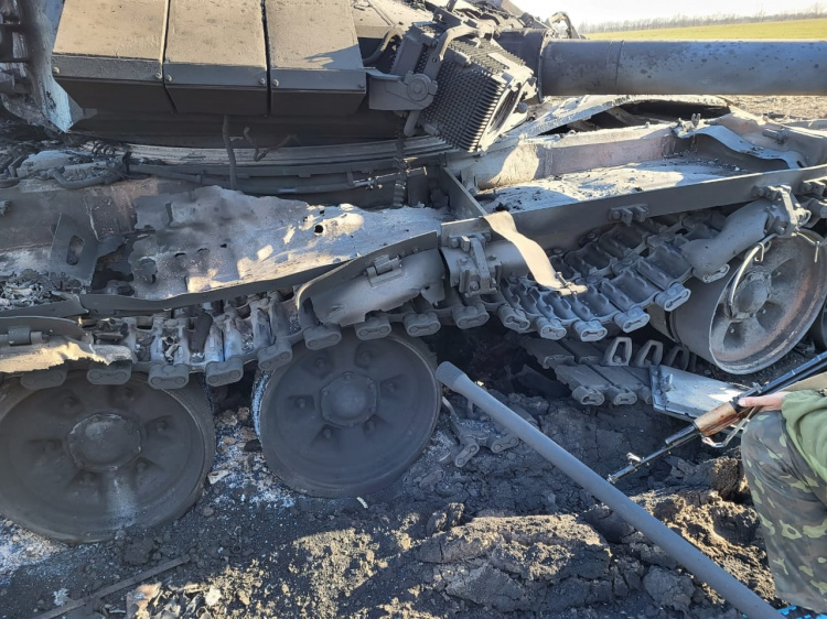 ЗСУ знищили колону російської техніки на Луганському напрямку