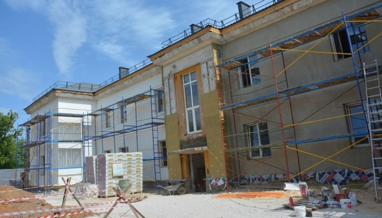 Строительство социального жилья в Мариуполе идет полным ходом (ФОТО)