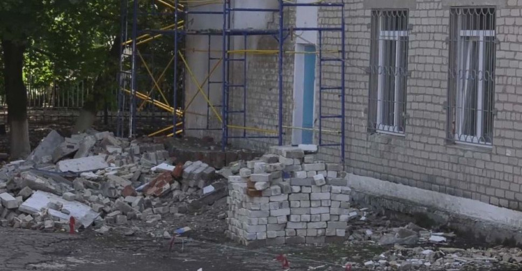 Создание опорных школ в Донецкой области: один подрядчик сбежал, другой – затопил столовую (ВИДЕО)