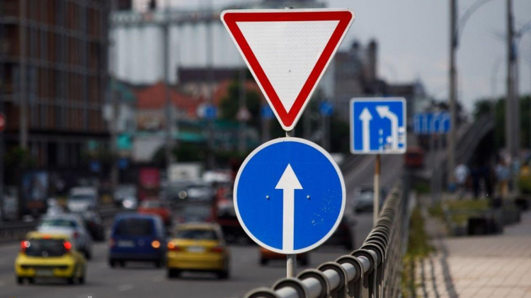 В Україні оновили Правила дорожнього руху – що змінилося