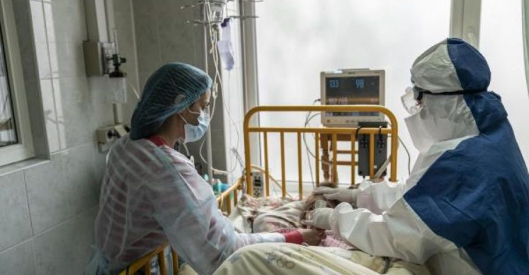 Приближаемся к антирекорду: за сутки в Украине и на Донетчине число заболевших COVID-19 продолжает расти