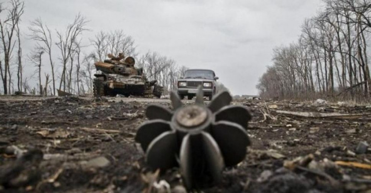 Боевики в Донбассе открыли огонь из запрещенных минометов
