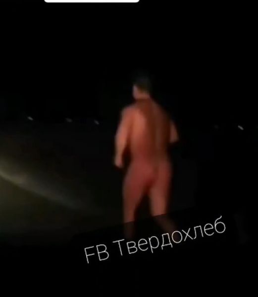 Бежал голым, а полицейские смеялись: под Мариуполем погиб спортсмен