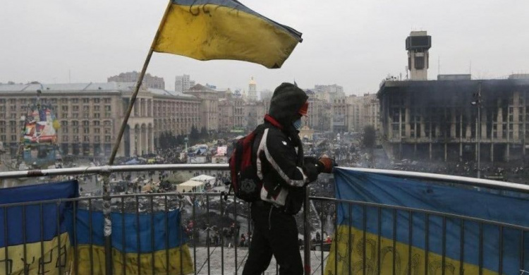 Массовые жертвы на Майдане: в Украине вспоминают погибших Героев Небесной Сотни