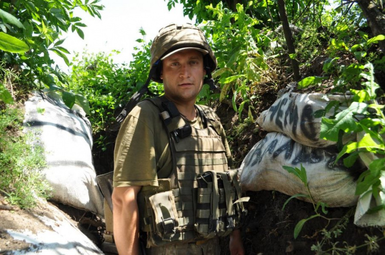 Военные не оставляли позиции под Мариуполем (ФОТО+ВИДЕО)
