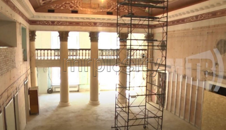 Монументальный дворец в Мариуполе превратят в центр культуры Левобережья