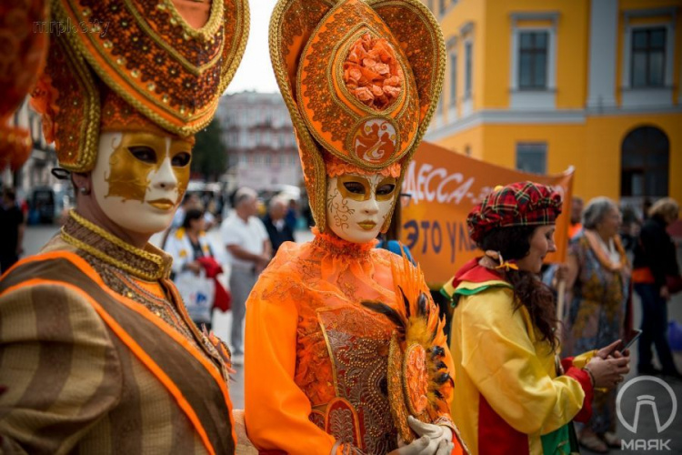 Мариупольцы приняли участие в фестивале рыжих в Одессе (ФОТОФАКТ)