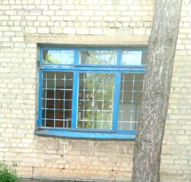 В Донбассе под обстрелом две больницы, применена артиллерия (ФОТО)