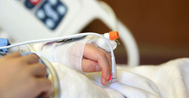 В Мариуполе пострадали две девочки: одна отравилась клофелином, другая обожглась кипятком