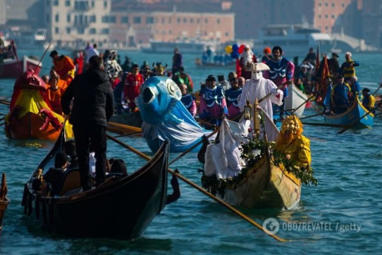 Буйство красок. В Венеции стартовал карнавал (ФОТО)
