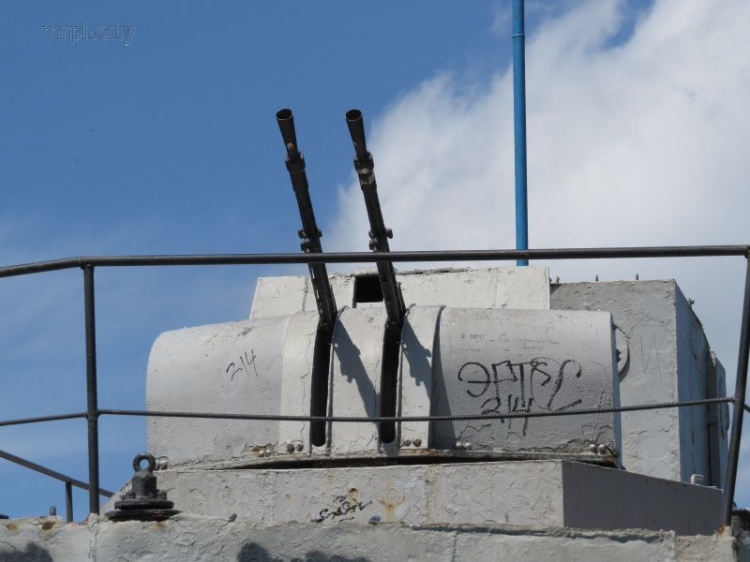 Мариуполь выдвинул претензию за  ремонт памятника освободителям от нацизма (ФОТО)