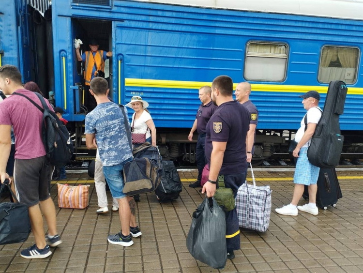Як евакуюватися з Донеччини у червні – графік виїздів