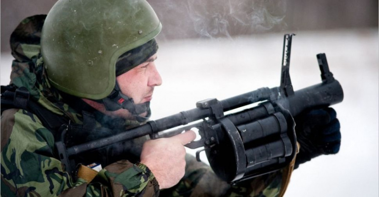 «Абсолютное перемирие» на Донбассе проходит под залпы. У ВСУ в АТО потеря
