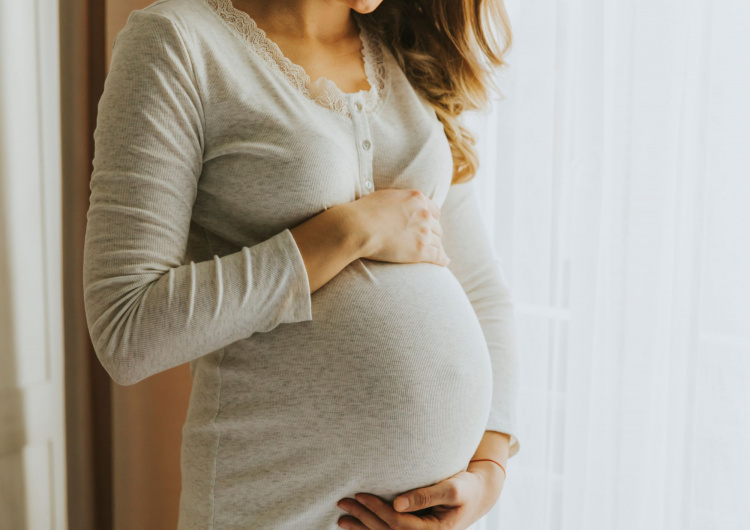 Виплати ВПО – як вагітним жінкам продовжити допомогу з 1 березня