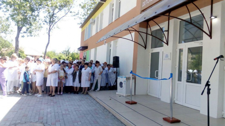 Детское инфекционное отделение в Мариуполе стало эталонным медучреждением (ФОТО)