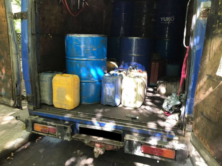 В Мариуполе закрыли «заправку на колесах» (ФОТО)