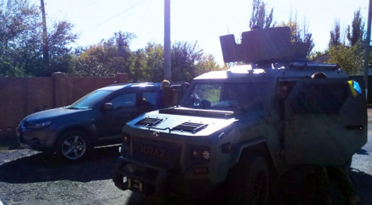 Под Мариуполем полицейские проверили безопасность прифронтовых поселков