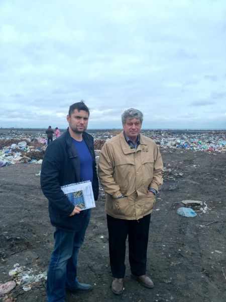 В поселке Никольское под Мариуполем начнут сортировать мусор (ФОТО)