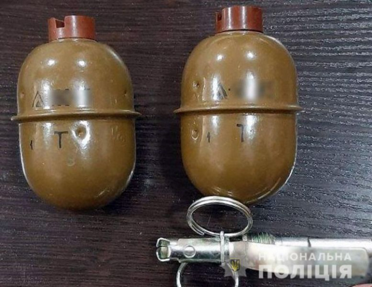 Граната за 500 гривен: в Донецкой области разоблачили оружейный бизнес (ФОТО)