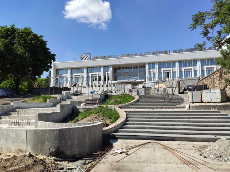 Мариупольский парк имени Гурова откроют к юбилею Независимости Украины. На каком этапе работы?