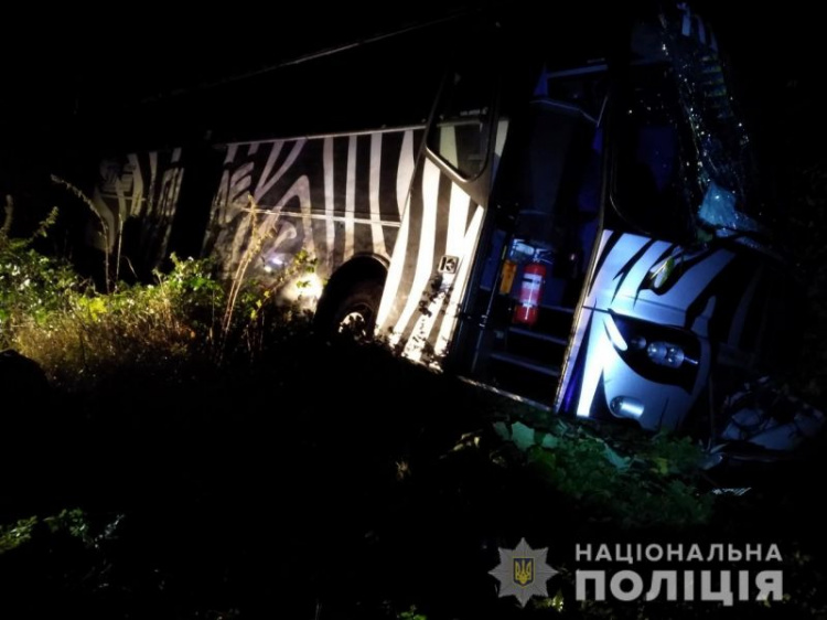 Автобус Мариуполь – Гдыня попал в ДТП: пострадали три человека (ФОТО)