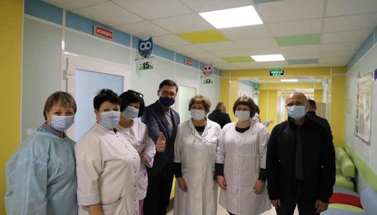 Комфортная и доступная: в Мариуполе завершился ремонт детской амбулатории
