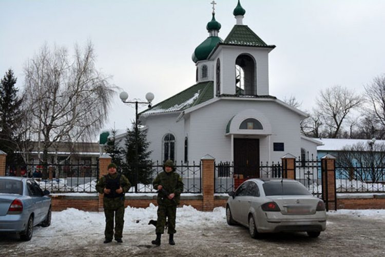 Полицейские Донецкой области не допустили провокаций в храмах и на купелях