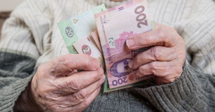 Как жители неподконтрольных территорий Донбасса могут вернуть свою пенсию?