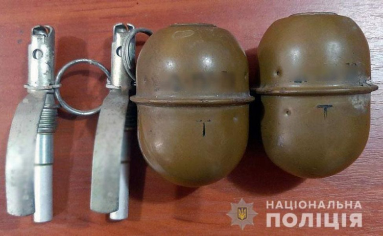 Граната за 500 гривен: в Донецкой области разоблачили оружейный бизнес (ФОТО)