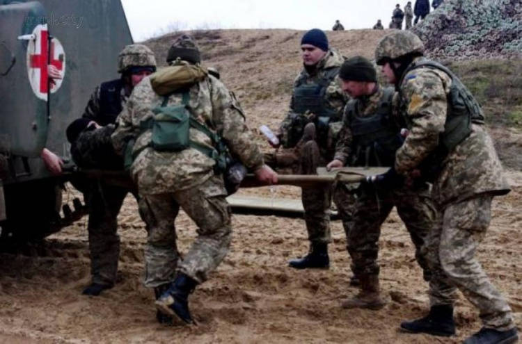 День защитника Украины бойцы ВСУ провели под обстрелом: ранен один военный