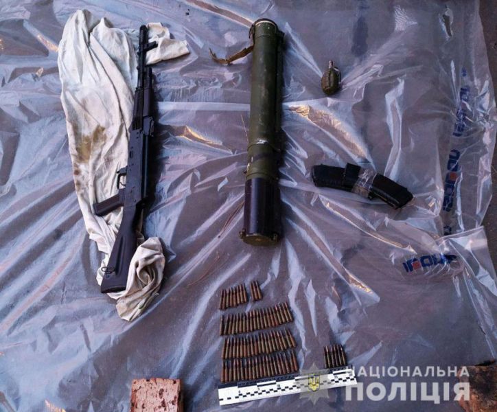 Жители Донетчины продавали оружие и взрывчатку для организации беспорядков в Киеве (ФОТО)