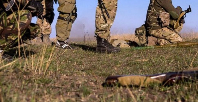 В Донбассе боевики расстреляли украинского бойца из пулемета