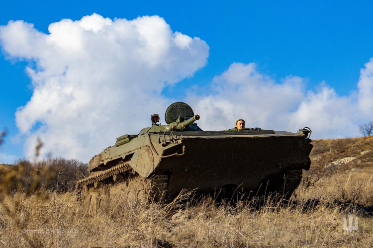 Росіяни активізувалися під Бахмутом та намагалися покращити положення в Мар’їнці – карта