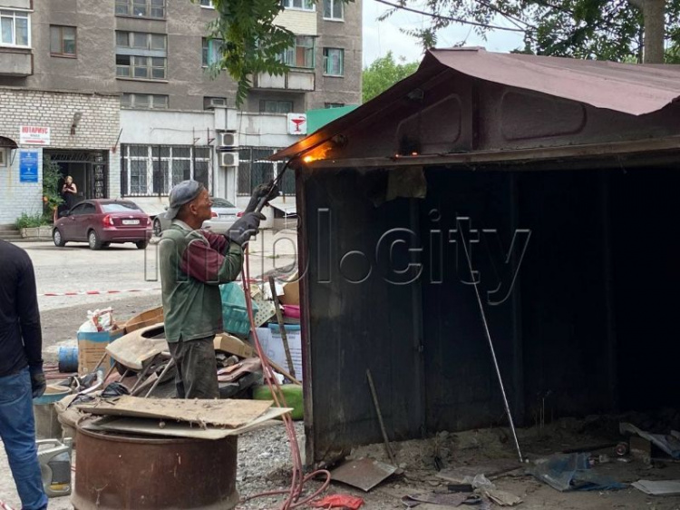 В Мариуполе более 6 тысяч гаражей подлежат демонтажу