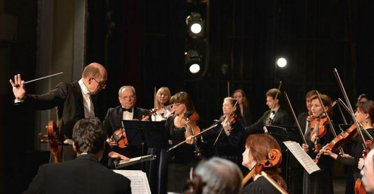 Оркестр «РЕНЕССАНС» открывает юбилейный концертный сезон в Мариуполе