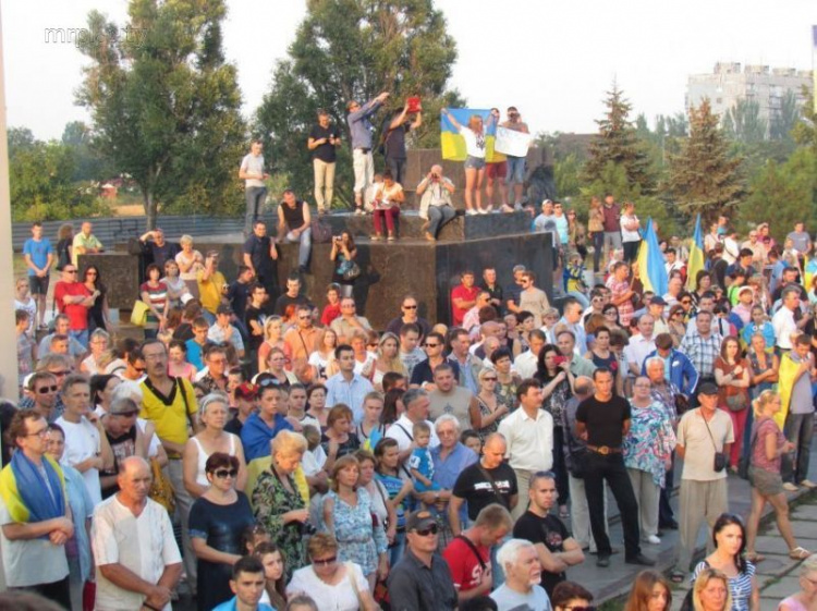 Наступление на Мариуполь было остановлено: пять лет назад вооруженная колонна боевиков отступила к Новоазовску (ФОТО+ВИДЕО)