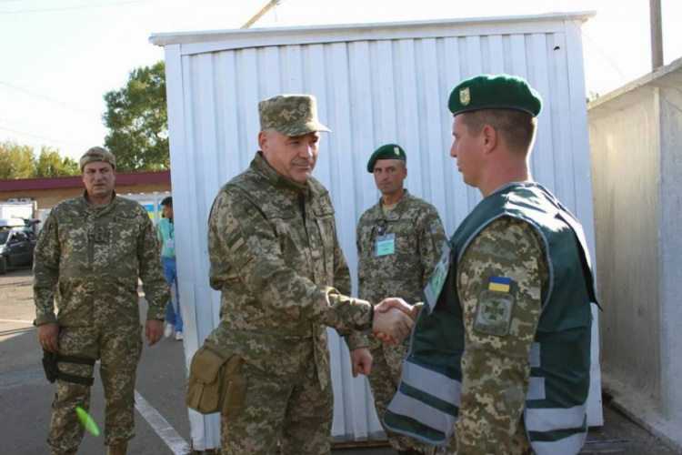 Пограничников Донецкой области отметили государственными наградами (ФОТО+ВИДЕО)