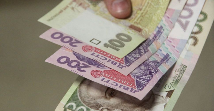 В Мариуполе снова предложили повысить зарплату чиновникам (ФОТО)