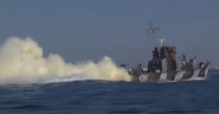 Морская охрана Мариуполя с боевых катеров открыла огонь в Азовском море (ФОТО+ВИДЕО)