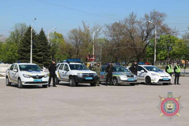 На майские праздники полиция в Мариуполе будет нести службу в усиленном режиме (ВИДЕО)
