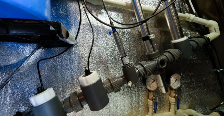 На Донетчине проверяют качество питьевой воды с помощью новейшего оборудования (ФОТО)