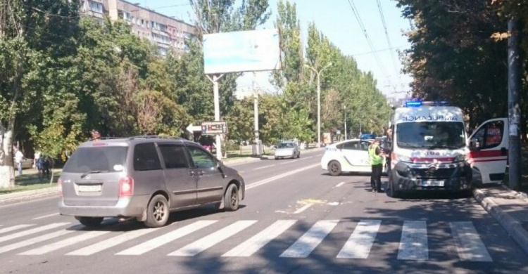 В Мариуполе на пешеходном переходе сбили пенсионерку (ФОТО)