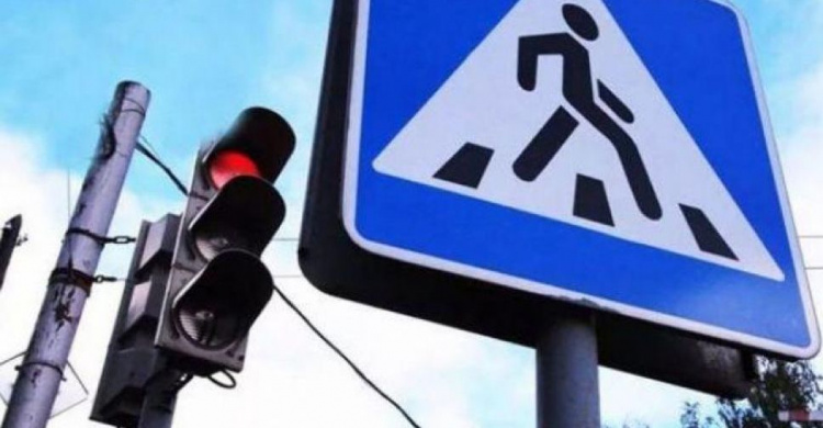 Подвергли пешеходов опасности: 80 мариупольских водителей привлекут к ответственности