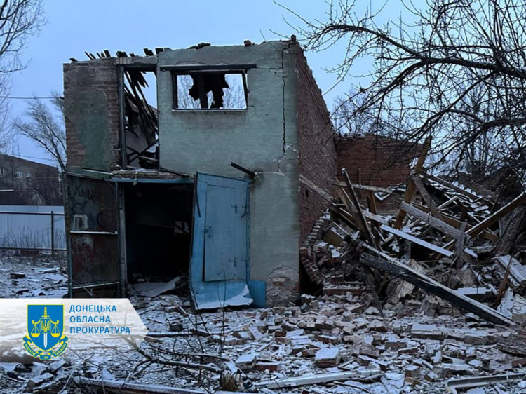 Росіяни накрили вогнем цивільних на Донеччині: пошкоджені десятки будинків, поранені троє людей
