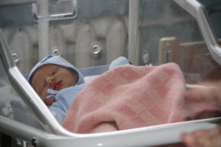 В первый день нового года в Мариуполе родилось 14 детей