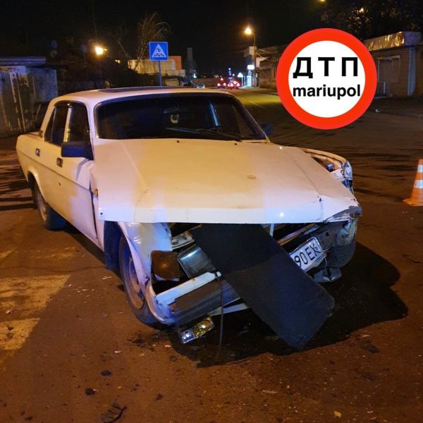 ДТП на мариупольском перекрестке: пострадала пассажирка
